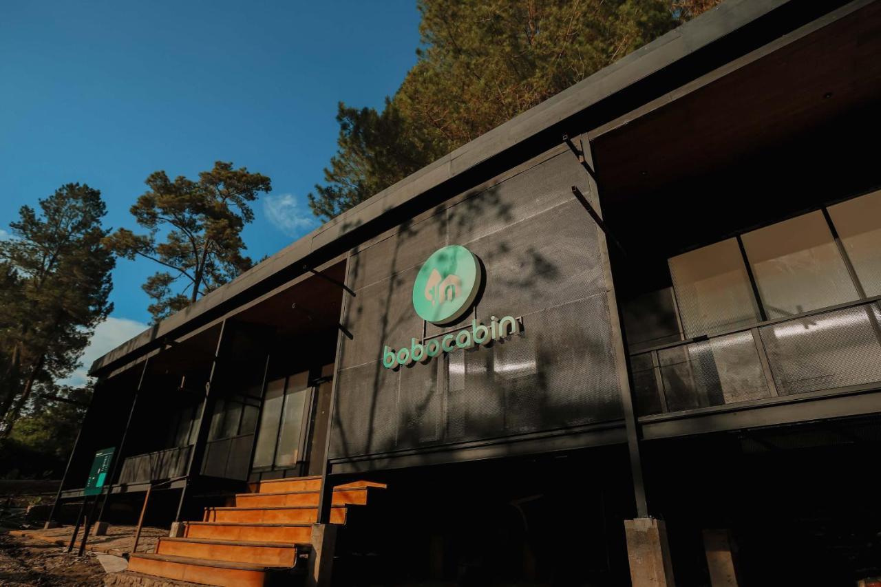 Bobocabin Kaldera, Toba Parmonangan Luaran gambar